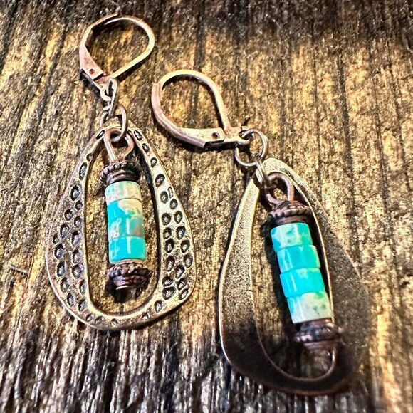 Boho Hippie‎ Western Delicate Copper & Turquoise Drop Wire Earrings, Gift Box - Picture 5 of 6